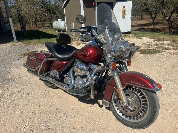 2009 Harley Davidson Road King 1