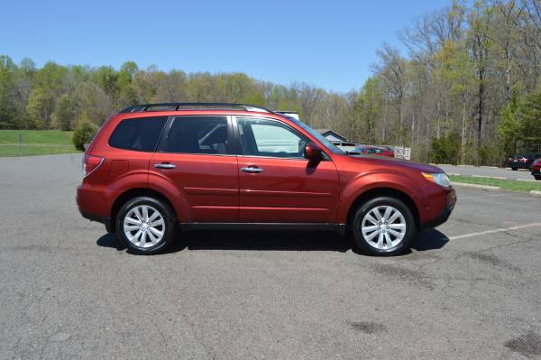 2011 Subaru FORESTER 2.5X PREMIUM AWD LOW MILES - $7,999 (MANASSAS)63439999367169123
