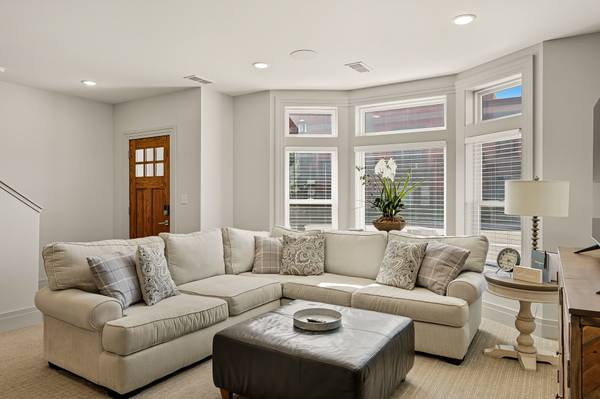 $350,000 / 2br - 1635ft2 - 875 S Lincoln Avenue #2 (Cedar City)64020363771009122