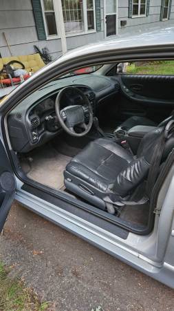 Pontiac Grand Prix GT - $9.85063478888337283124