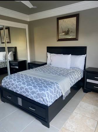 Room for Rent w/shared bath 1