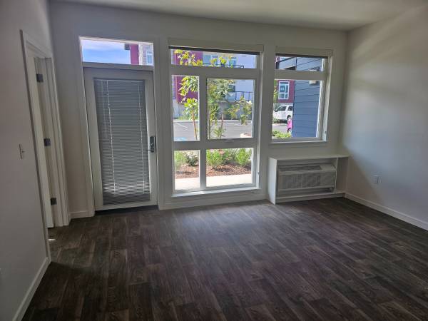 $1,724 / 1br - 615ft2 - Discover Your Perfect Riverside Home! 🌟 Spacious 1-Bedroom, 1-Bath (Tualatin/Lake Oswego/Wilsonville)64039054905602124