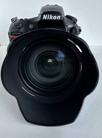 Nikon 810 w Nikon 24-120 lens + extras 1