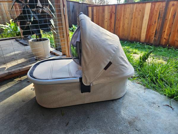 Uppababy bassinet Oat Melange / Declan 1