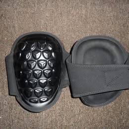 VELCRO ADJUSTABLE FOAM PADDED KNEE PADS 1
