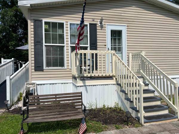 (14) Beautiful 3 Bed 2 Bath Large Front Deck / Handicap Ramp 1