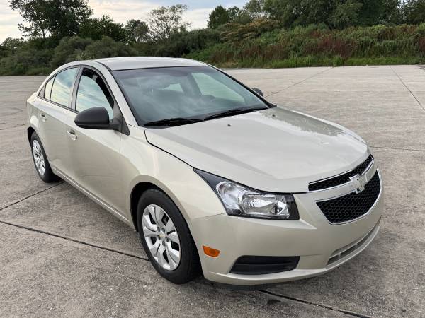 13 Chevy Cruze Sedan 4cyl - $4,50063654720311555120