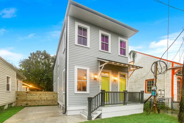 $1,900 / 2br - 900ft2 - 1225 Clouet St - Beautiful, New 2/2 Lower Duplex With Flexible Leases63903420442370120