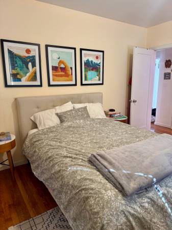 $2,539 / 2br - 1000ft2 - Fully Furnished 2 Bedroom in the Heart of Astoria (Oct - Nov) (Astoria)63788738275075124