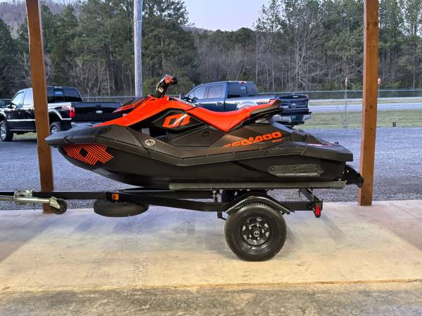 Venta de camiones, SUV y embarcaciones / Guntersville Alabama - $7500.00 (Guntersville Alabama)63624908782851121