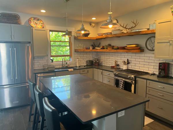 $1,700 / 1br - 1 bedroom 1 bath Furnished cabin (31782 Polson mt)63656959392513122