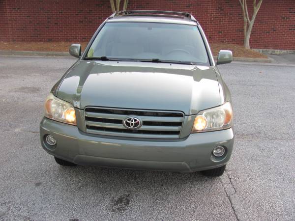 2006 Toyota Highlander Limited ; Green/Tan ; 3rd Row; NICE!! - $6,995 (conyers)63620223785217121