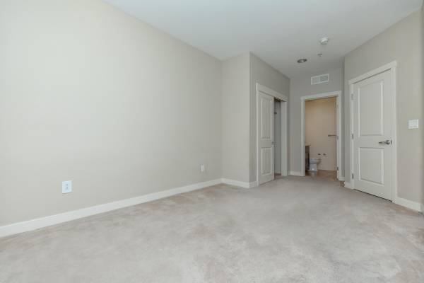 $2,870 / 2br - 1405ft2 - 2B/2.5B, Washer and Dryer in Home, Play Area (alameda)63682796283905124