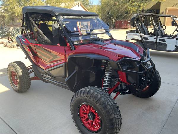 2019 HONDA TALON 1