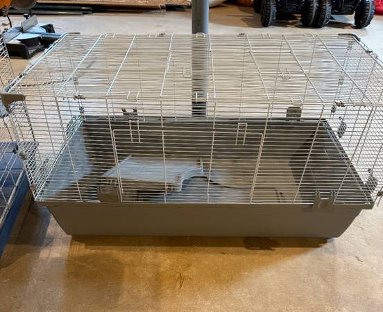 3 XL Cages (St. Albans)63373486883331121