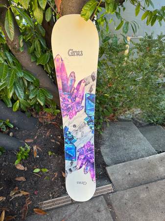 GNU snowboard womens 151” 1