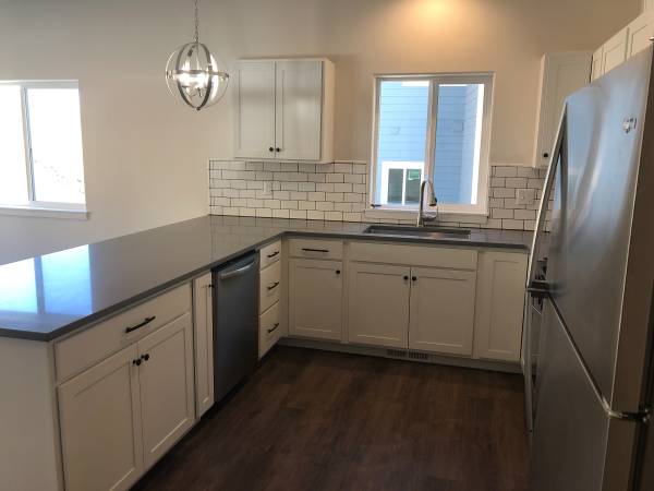 $2,300 / 4br - 1885ft2 - 1368 SW Center (Pullman)63689276724225124