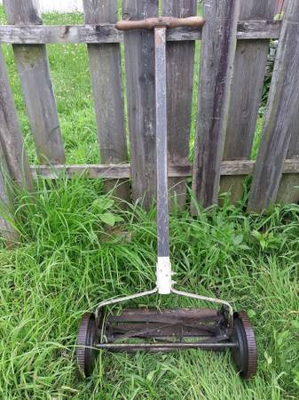 Antique Manual Lawn Mower $30 1