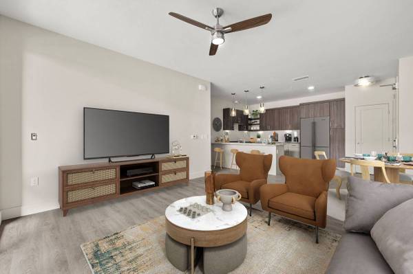 $1,700 / 2br - 981ft2 - Two bedroom cottage! $500 off at move in (Roseville)63961337318787122