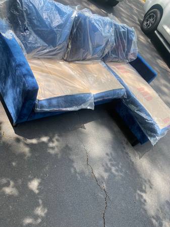 New Dorel Industries Sofa Sectional - $260 (Dawsonville)63441254994819121