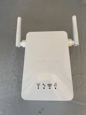 Netgear Universal Wifi Range Extender 1