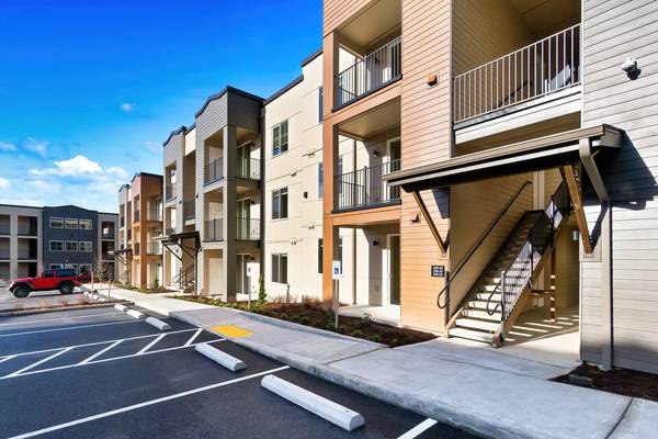 $1,725 / 1br - 642ft2 - Pets are welcome! 1 bd / 1 ba. Call for a tour! (Tumwater)63910195029122121