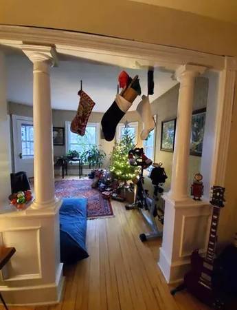 $980 / 2br - 1050ft2 - This SUPER spacious 2nd floor, 2 bedroom (Burlington)63969738519939122