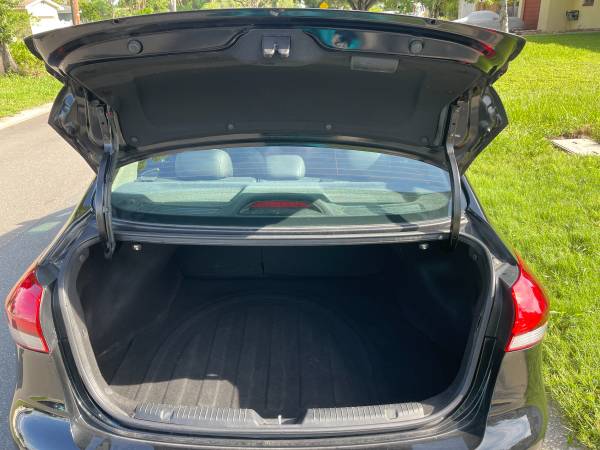 2017 Kia Forte EX - $8,900 (St. Petersburg)63443192485507124