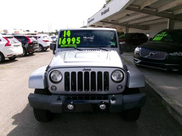 2014 JEEP WRANGLER SAHARA POLAR EDITION 4X4 - $16,995 (VESTAL)63442679347459121