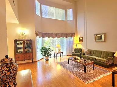 $1,900 / 3br - 02405ft2 - Casa de lujo amueblada de 3 dormitorios (San Jose)63770451087491120