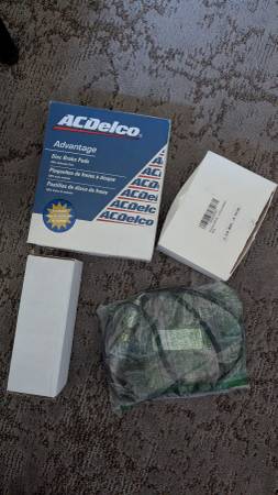 1996-1999 MAXIMA PARTS: O2 sensors, install wrench, brake pads (rancho 1