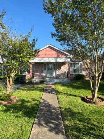 $1650.00 / 4br - 1728ft2 - Charming 4 Bed/2 Bath Single Family Home in Port Arthur, TX - Availabl64036372114435120
