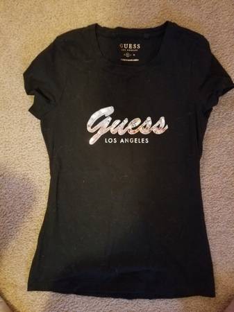 Guess tshirt size M 1