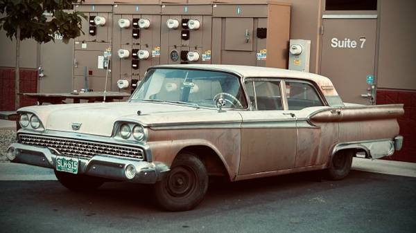 ‘59 Ford Galaxie Fairlane 500 1