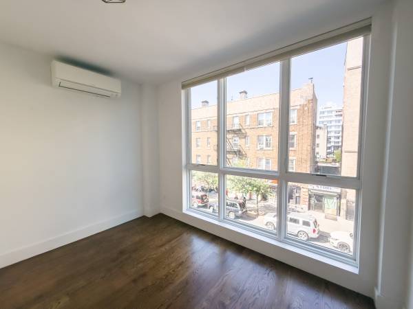$4,000 / 2br - NO FEE/ Stunning Two-Bedroom Crown Heights Duplex (Crown Heights)63788761686913124
