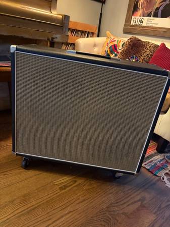 J Design 2x12 4ohm speaker cabinet 1