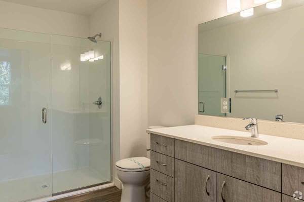 $1,695 / 1br - 802ft2 - Stop In Today for 1-Month Free with Move In! 1 bedroom with office! (Vancouver - Legacy Salmon Creek Hospital)63842024195331124