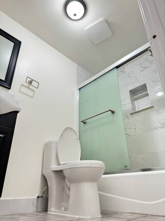 $1,400 / 1br - $1,400 Available Now:1 large Bedroom with Internet &Utilities Included (ingleside / SFSU / CCSF)63165687690113123