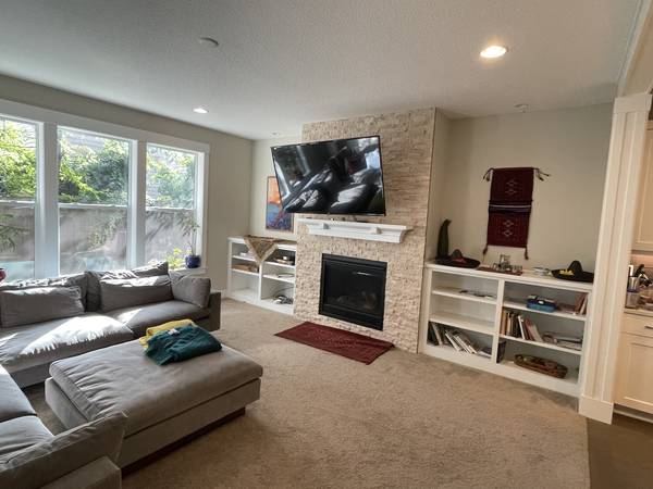 $850 / 4br - 2700ft2 - Private room for Nov till february, Monthly contract (Portland)64218946554627124