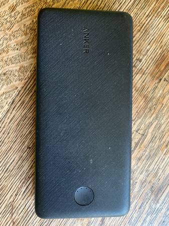 Anker PowerCore 20k power bank 1