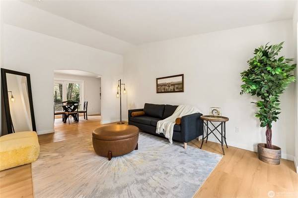$539,990 / 3br - 1486ft2 - Fantastic Move-in-Ready 3 Bedroom Home In Puyallup - '0' Down Avail.! (Tacoma)63612020925059123