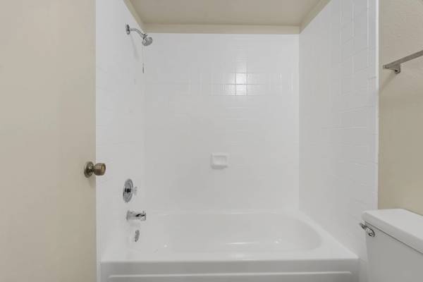 $1,295 / 1br - 670ft2 - Your Phoenix dream spot! 1 bed, 1 bath - Take a peek. (Phoenix - Paradise Valley Country Club)64025000186114124