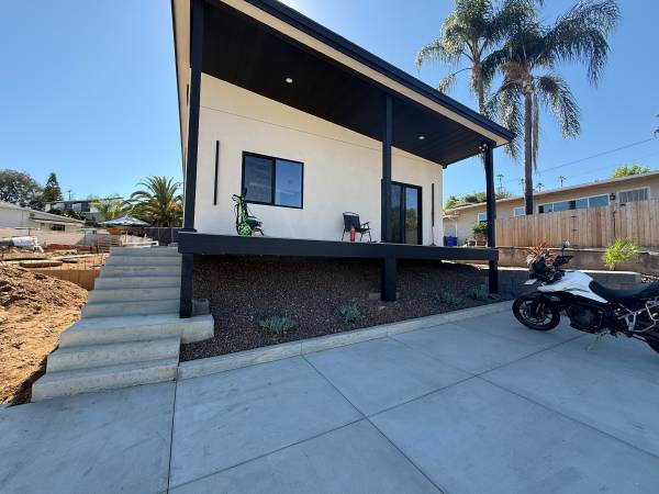 $3,663 / 3br - 1000ft2 - BRAND NEW DETACHED HOME 3 BEDROOM 2 BATH HOME! (Vista (near the village))63845976751875120