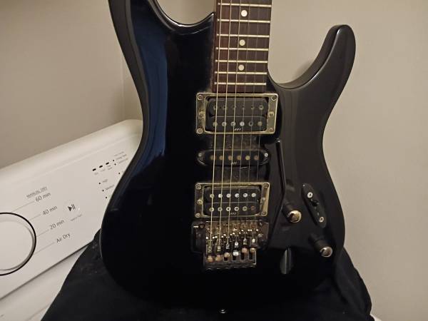 97 Ibanez Stratocaster w/ Floyd Rose 1