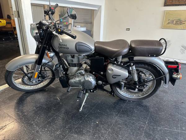 Royal Enfield motorcycle c500 1