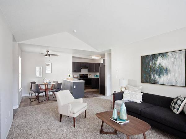 $1,599 / 2br - 892ft2 - Playground, Garage, Ceiling Fan, Short Term Lease (Cascade Park)63999456274690123