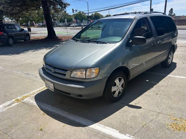 1999 Toyota Sienna - $2,495 (fremont / union city / newark)63617563231361124
