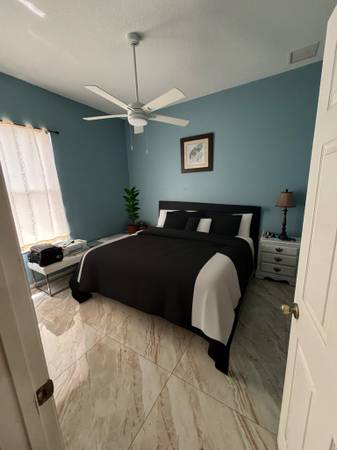 $800 / 1br - Habitación amplia amueblada en hermosa casa63799908634755120