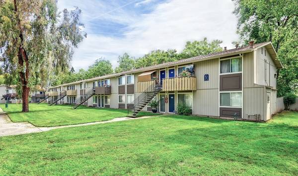 $2,595 / 2br - 840ft2 - 2B/1.5B, Dishwasher, Newly Upgraded Features (san jose south)63879903359491121