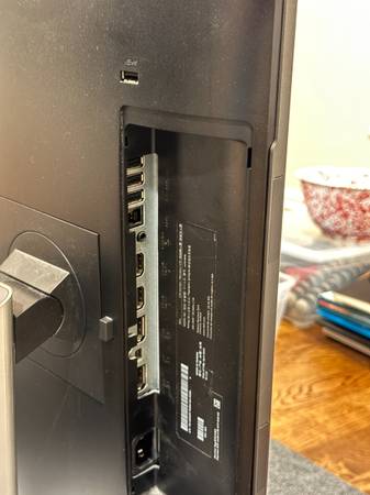 Dell UltraSharp U2414H 23.8" 1080p LCD Monitor - Black/Silver - $80 (Wellesley)63437994225027122